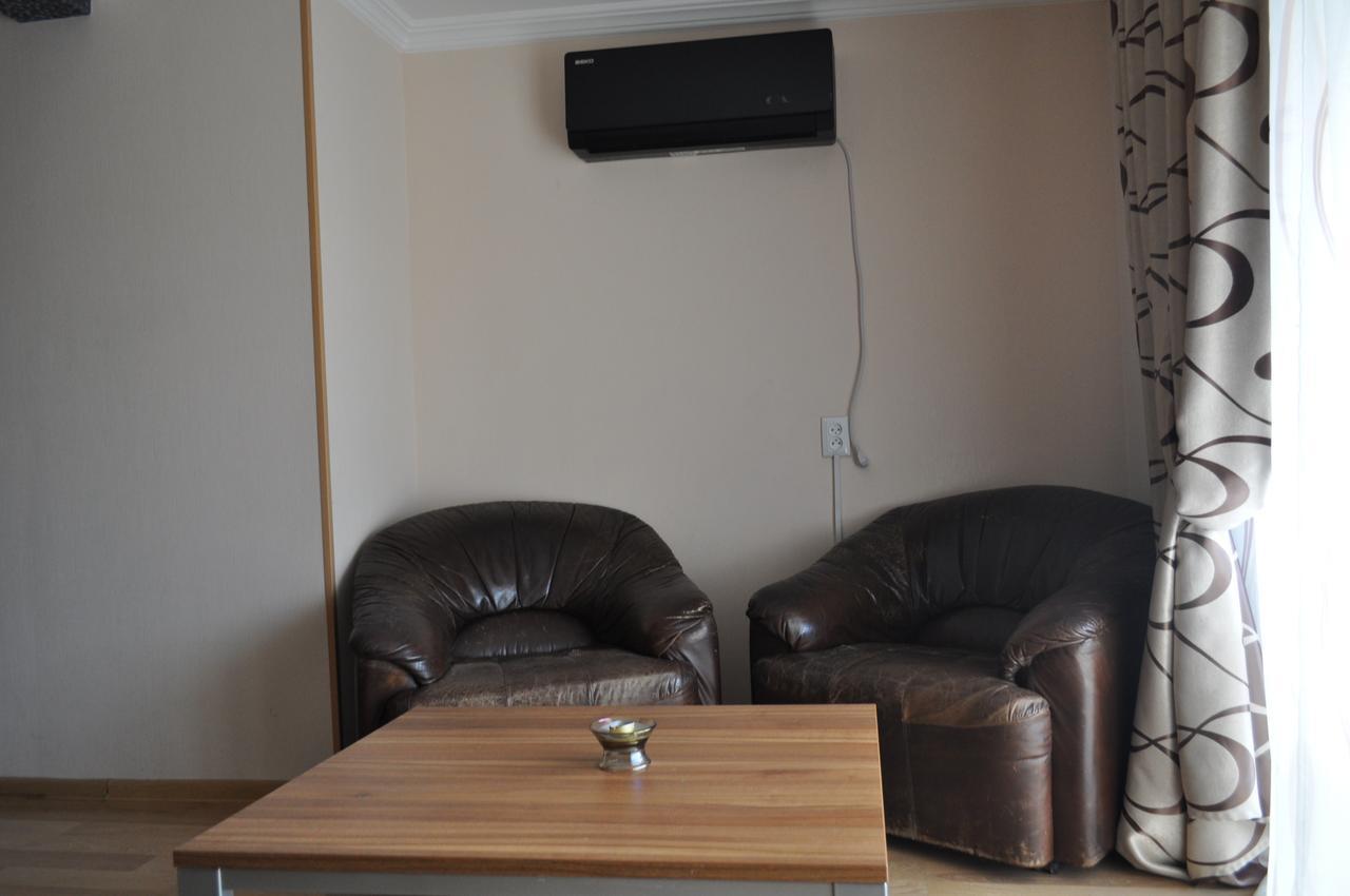 Hotel Your Comfort Tbilisi Exterior photo